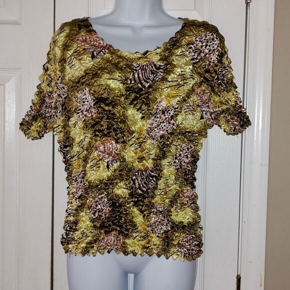 Short sleeve popcorn bubble stretch top One Size - Picture 1 of 3